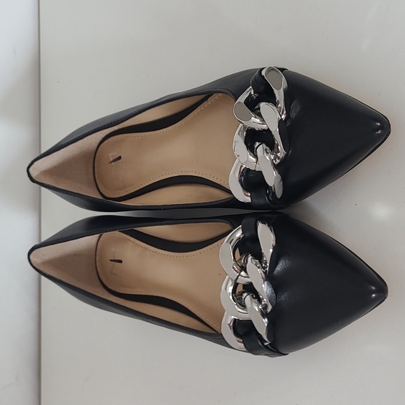 Marc Fisher Pointed Toe slip on - Picture 2 of 5